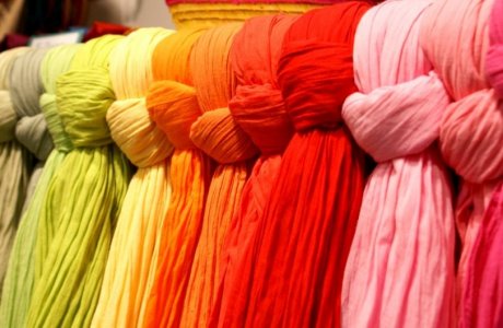 Үлкен жалаңаш кеуде фотосы