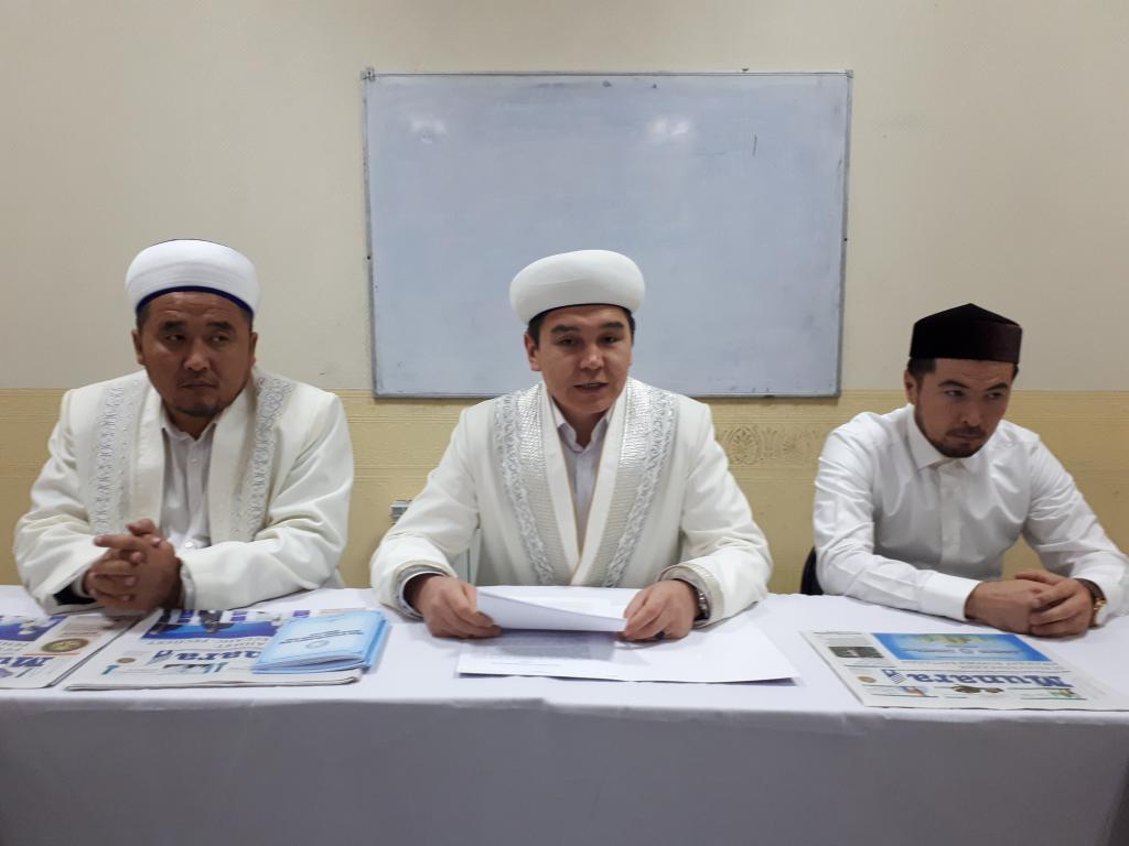 Орал: Ақжайық имамдарына «Мұнара» газеті таныстырылды