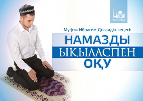 Чех эротикалық фотомодель м Қыз еркекке үстемдік жасап, оны жалап жібереді