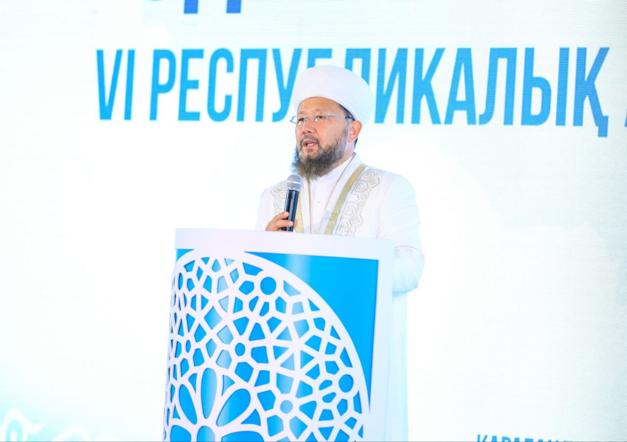 ПРЕДСЕДАТЕЛЬ ДУМК ПРИНЯЛ УЧАСТИЕ В ОТКРЫТИИ VI РЕСПУБЛИКАНСКОГО КОНКУРСА МУЭДЗИНОВ