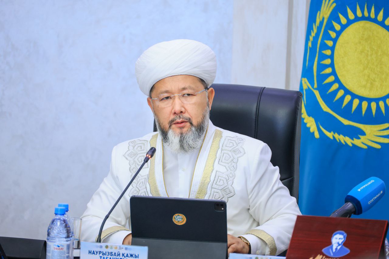 Тәжікстандық жас жұбайлардың жыныстық қатынасқа түсуі