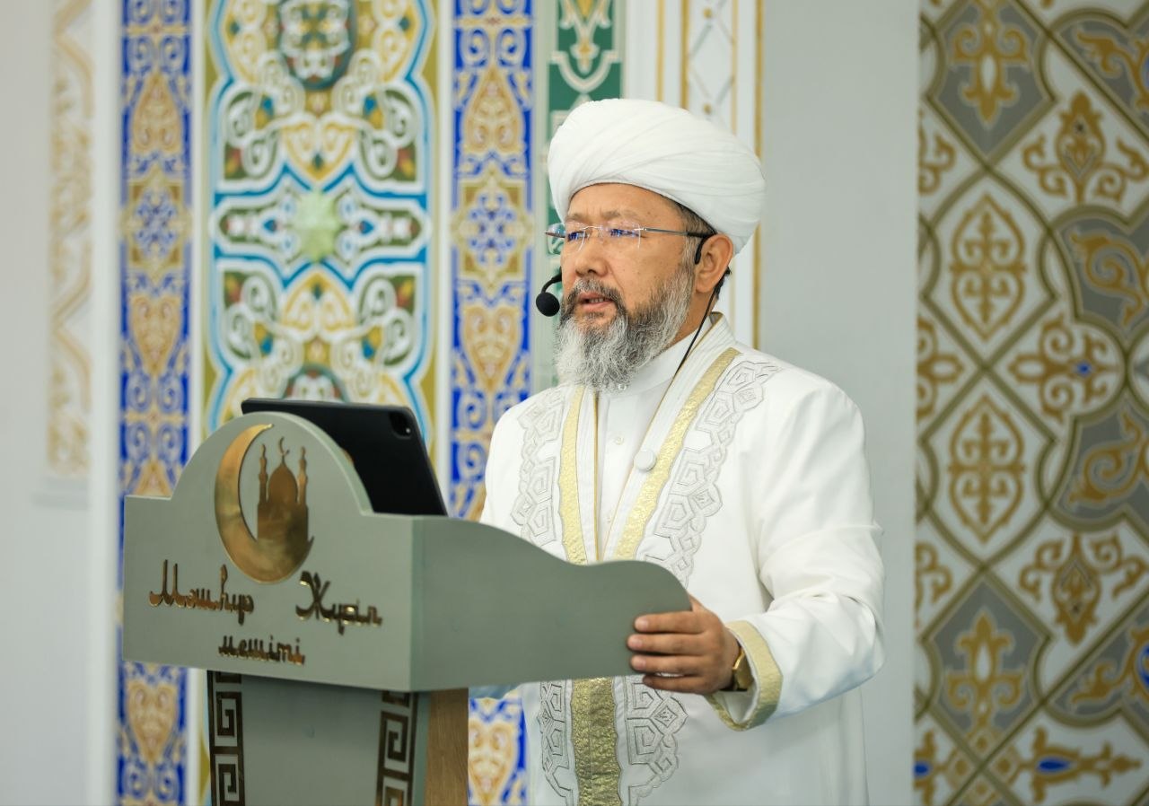 БАС МҮФТИ МӘШҺҮР ЖҮСІП АТЫНДАҒЫ МЕШІТТЕ ЖҰМА УАҒЫЗЫН АЙТТЫ