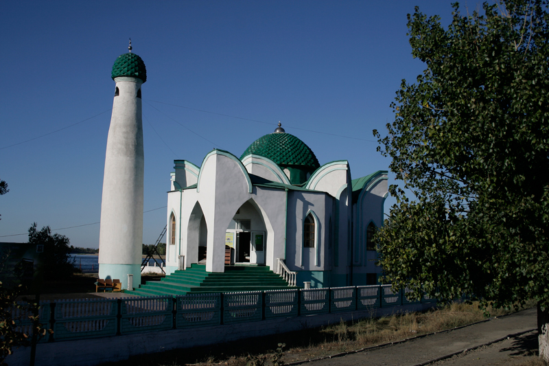 Ата мирный. Семипалатинск мечеть. Сатпаев мечеть. Новая мечеть в Семипалатинске. Новая мечеть в Семее.