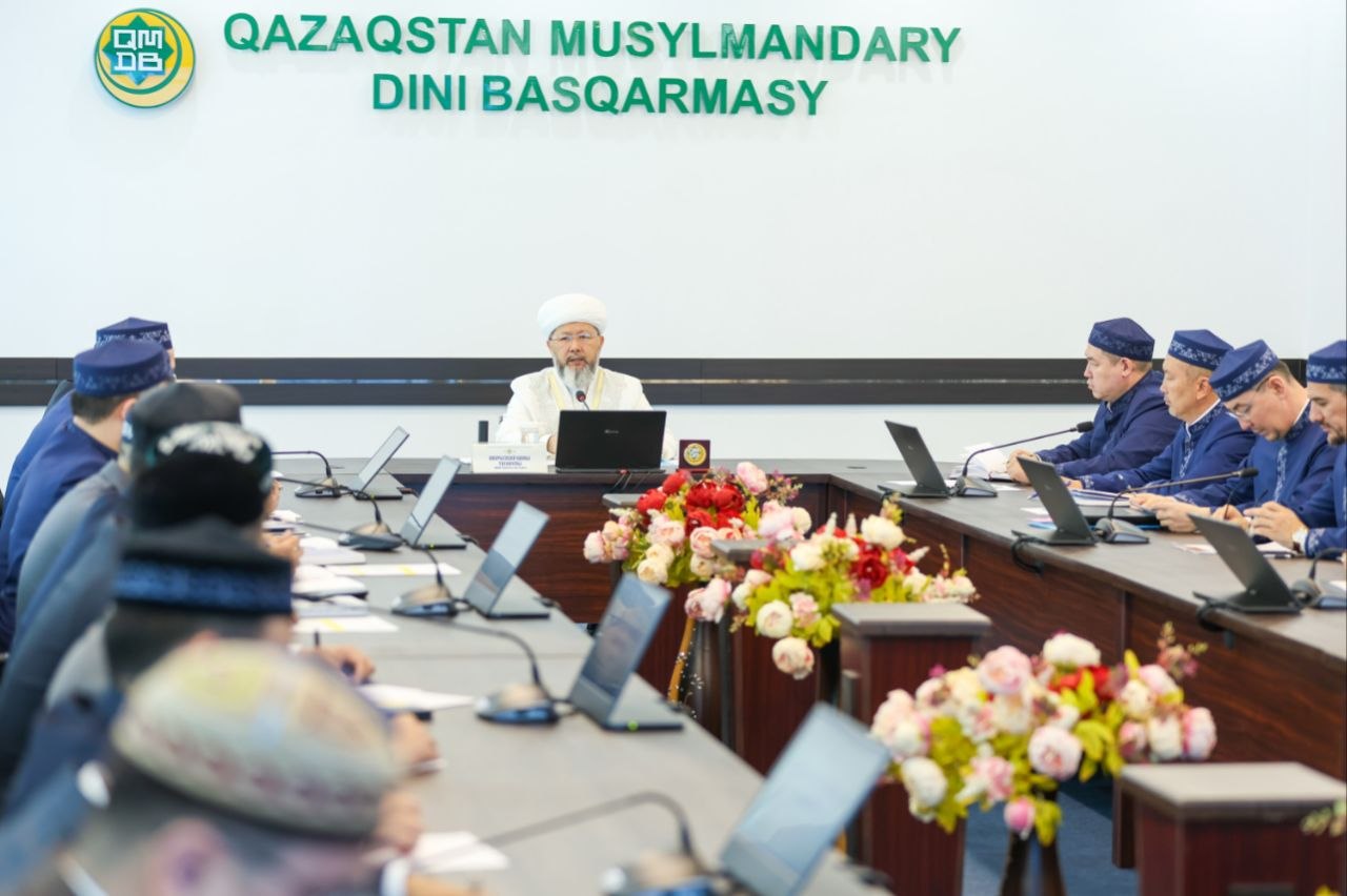 ПРИ ДУМК СОЗДАН «СОВЕТ ПЕРЕВОДЧИКОВ»