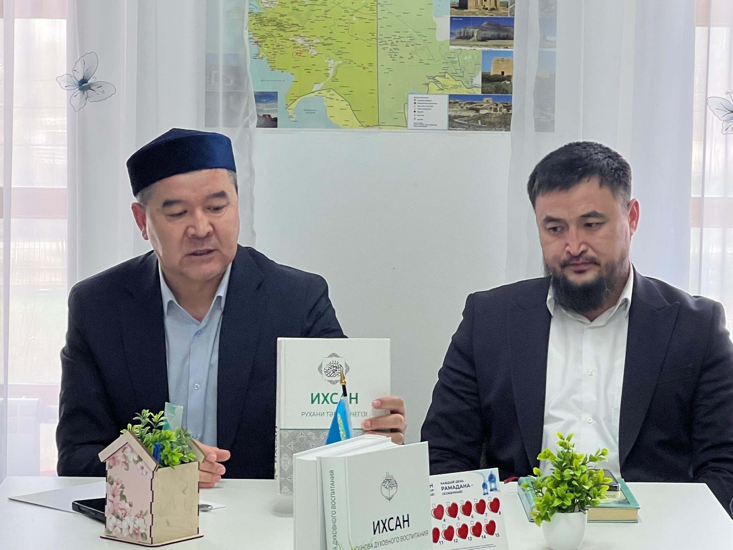 Маңғыстау: «Бекет ата» мешітінде рухани кітап клубының алғашқы жиыны өтті