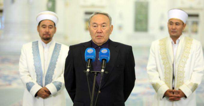 Н.Назарбаев поздравил казахстанцев с праздником Курбан айт