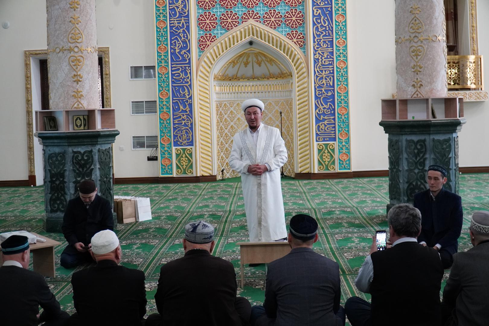 Қостанай: Дүниеден өткен имамдарды еске алды