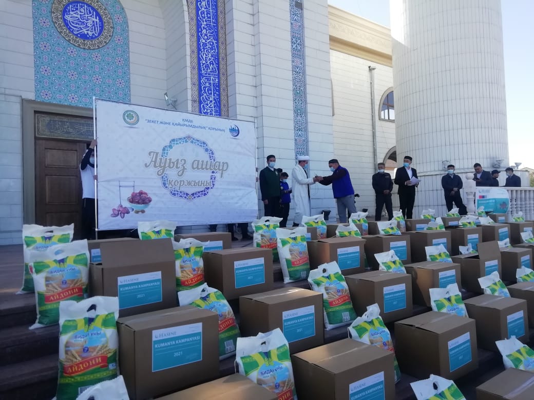 Талдықорған: 300 отбасыға 8 тонна азық-түлік таратылды