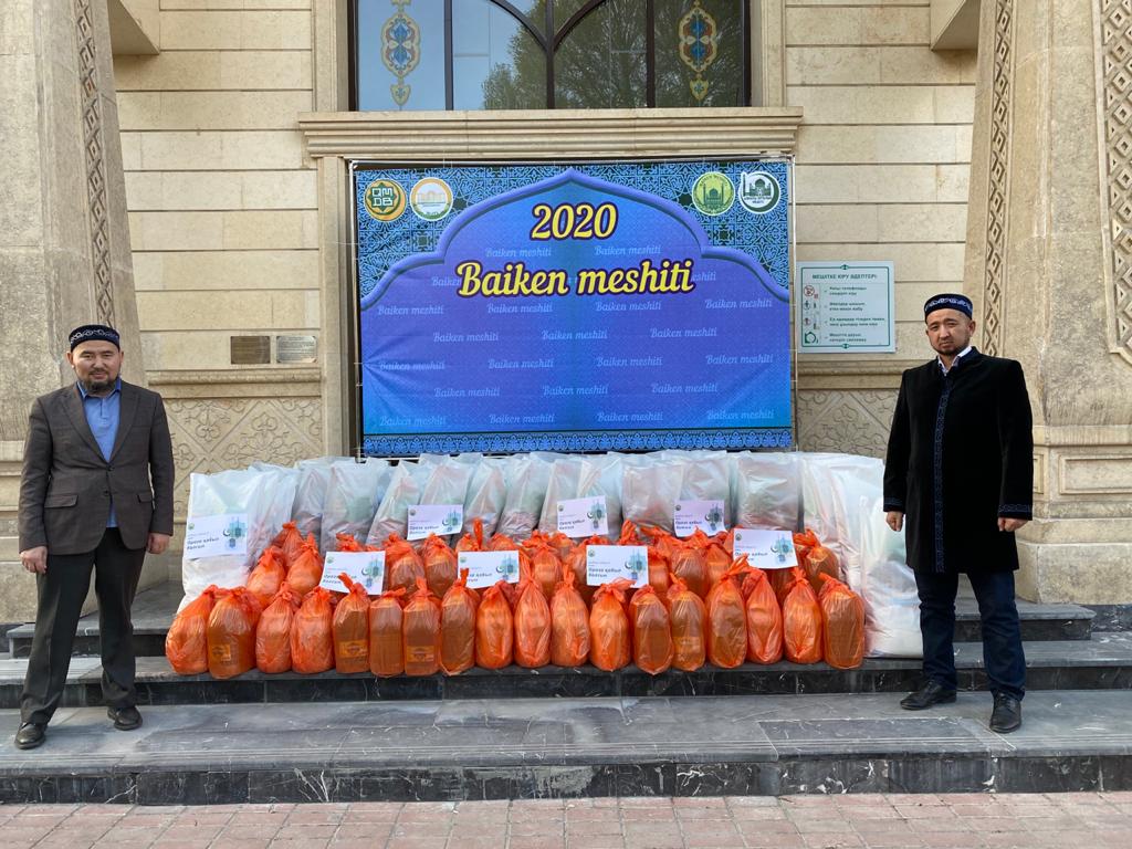 Алматы: 350 отбасыға азық-түлік үлестірді