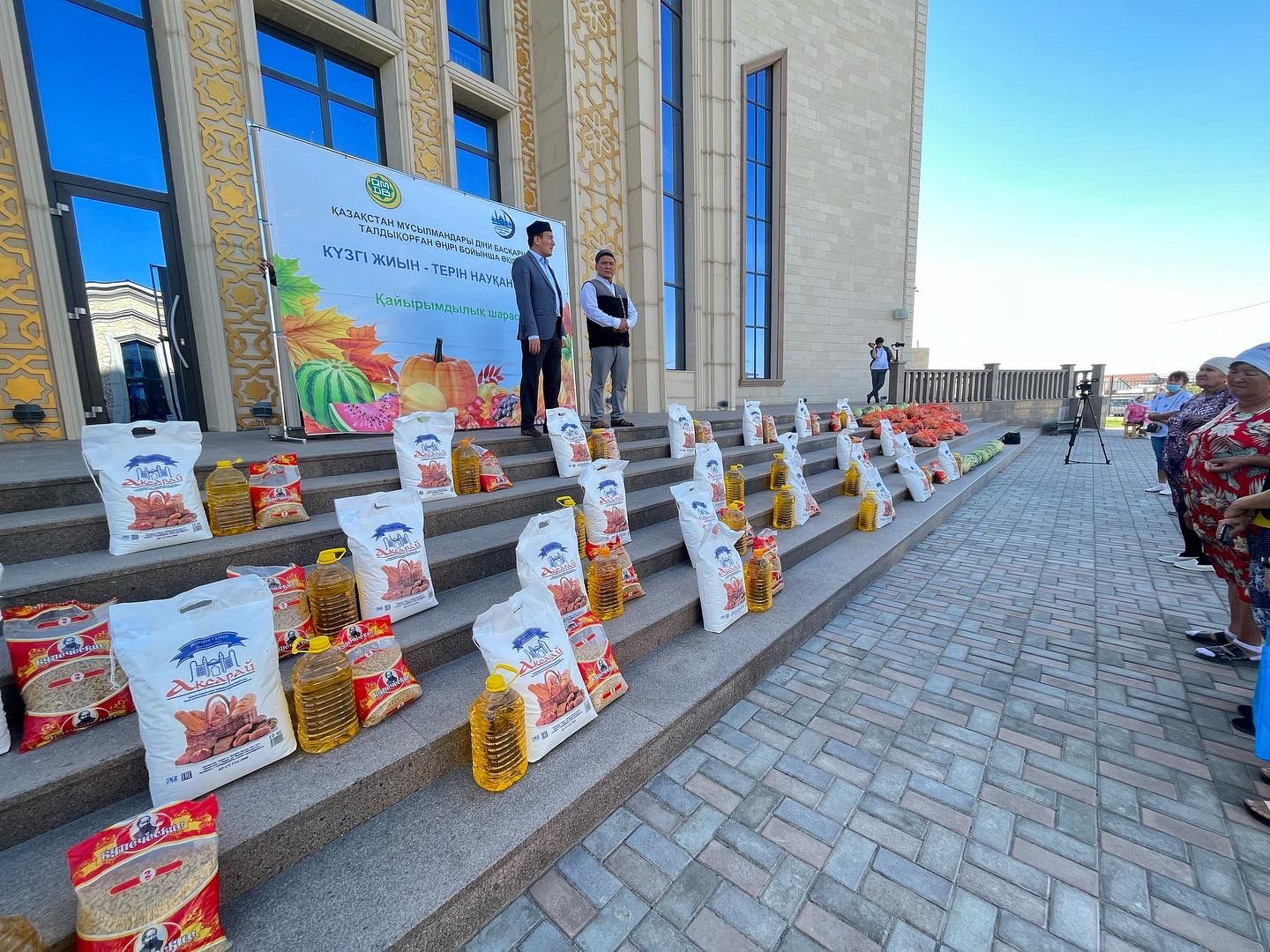 Жыныстық қатынастағы адамдар саны бойынша әлемдік рекорд Жасөспірімдер порно фильмдерін онлайн көру