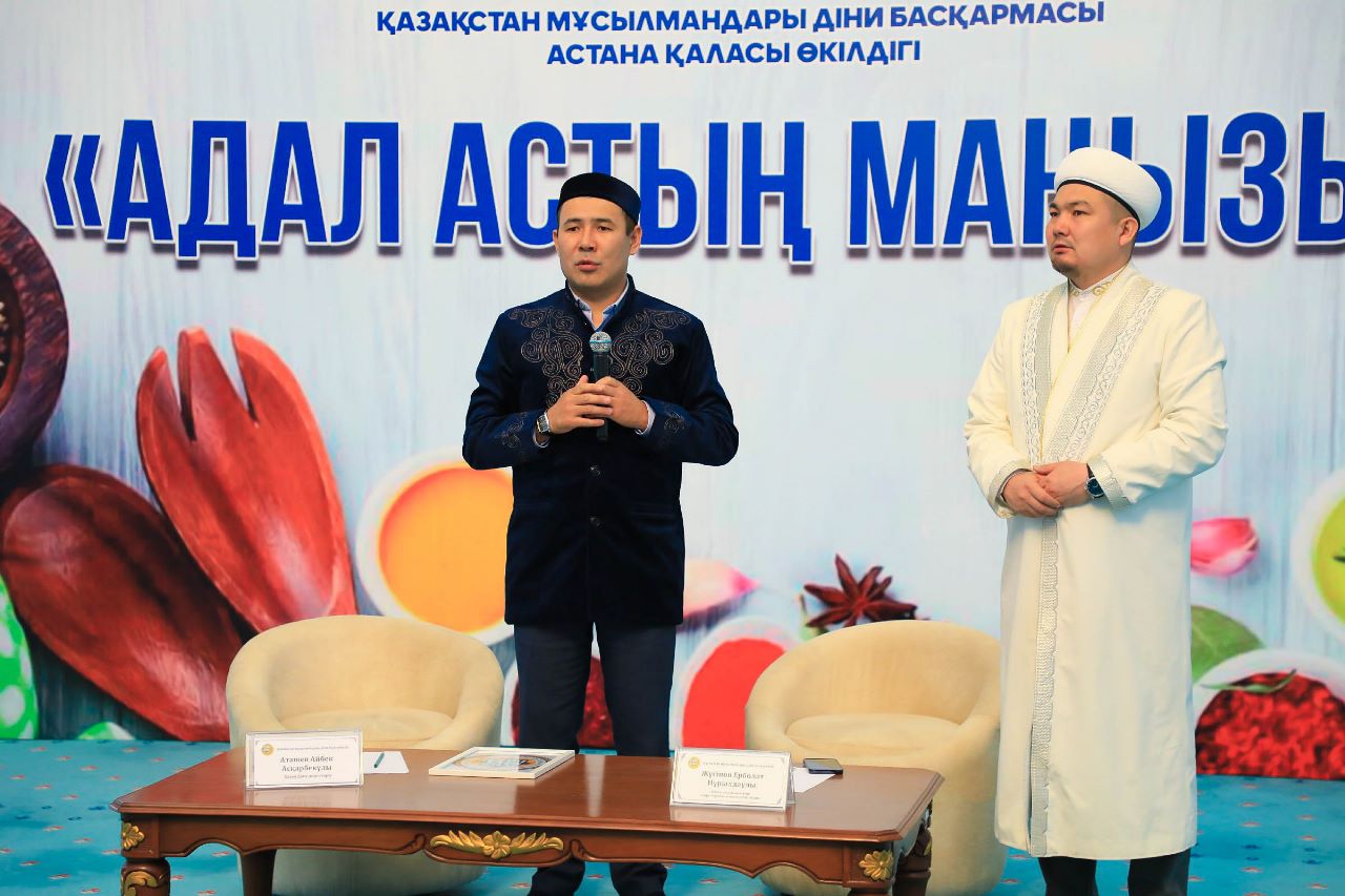 Фильмдердегі жалаңаш қыздардың суреттері