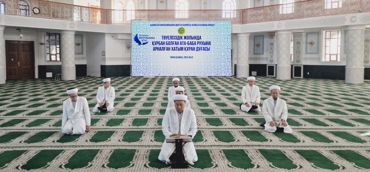 Пизда фотосуреттері бар үлкен әтештерді қалайды