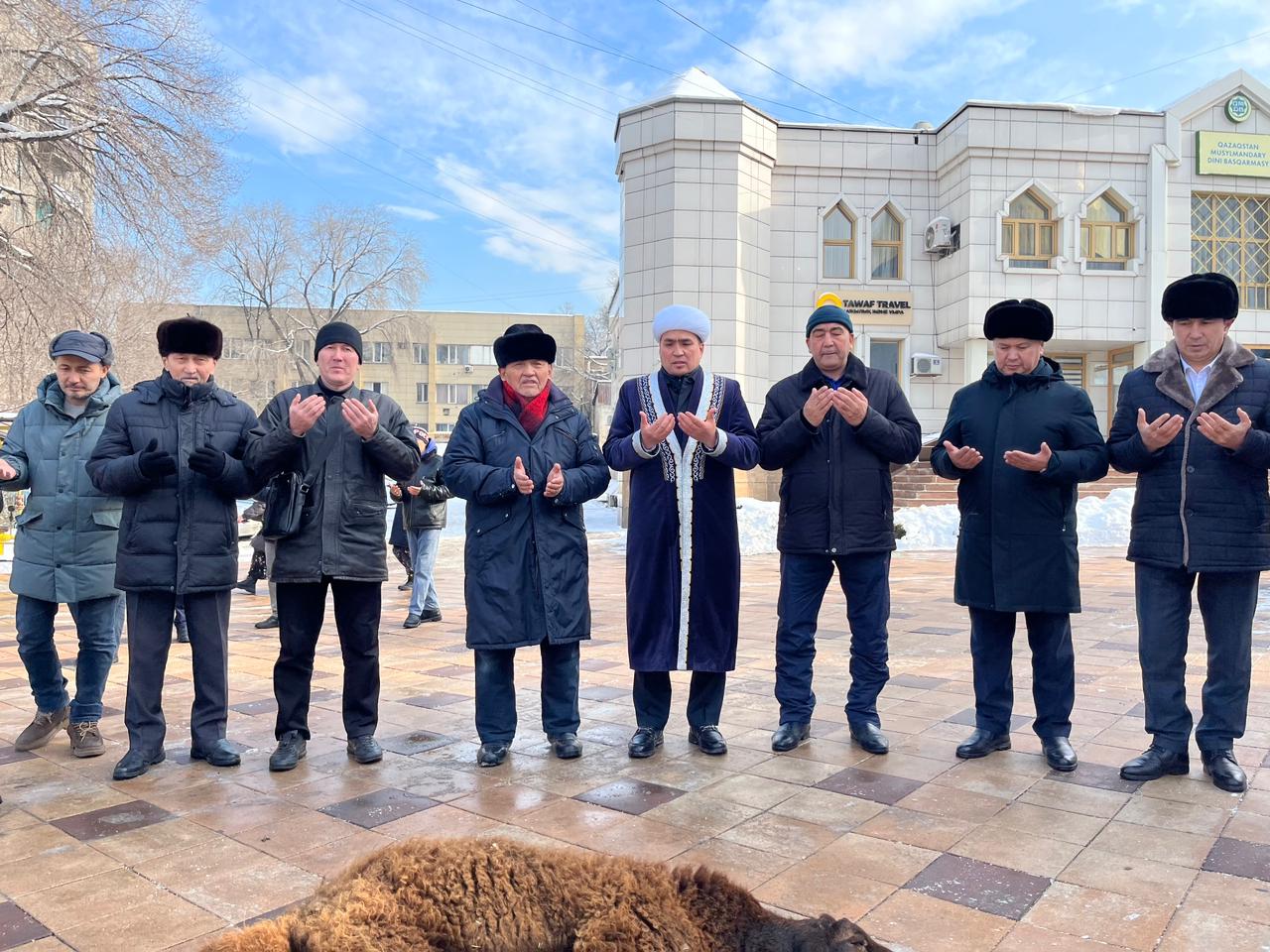АЛМАТЫДАҒЫ ЗІЛЗАЛАДАН СОҢ МЕШІТТЕРДЕ ҚҰРБАНДЫҚ ШАЛЫНДЫ