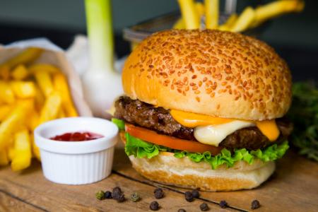 «Bahandi Burger» сертификаттаудан өтуде