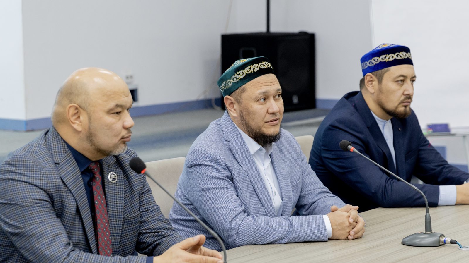 Қарт адам адамды сорып алады