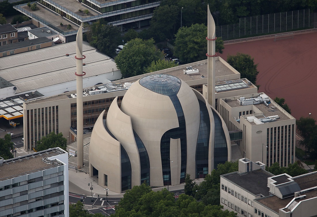 Необычная мечеть открылась в Кёльне