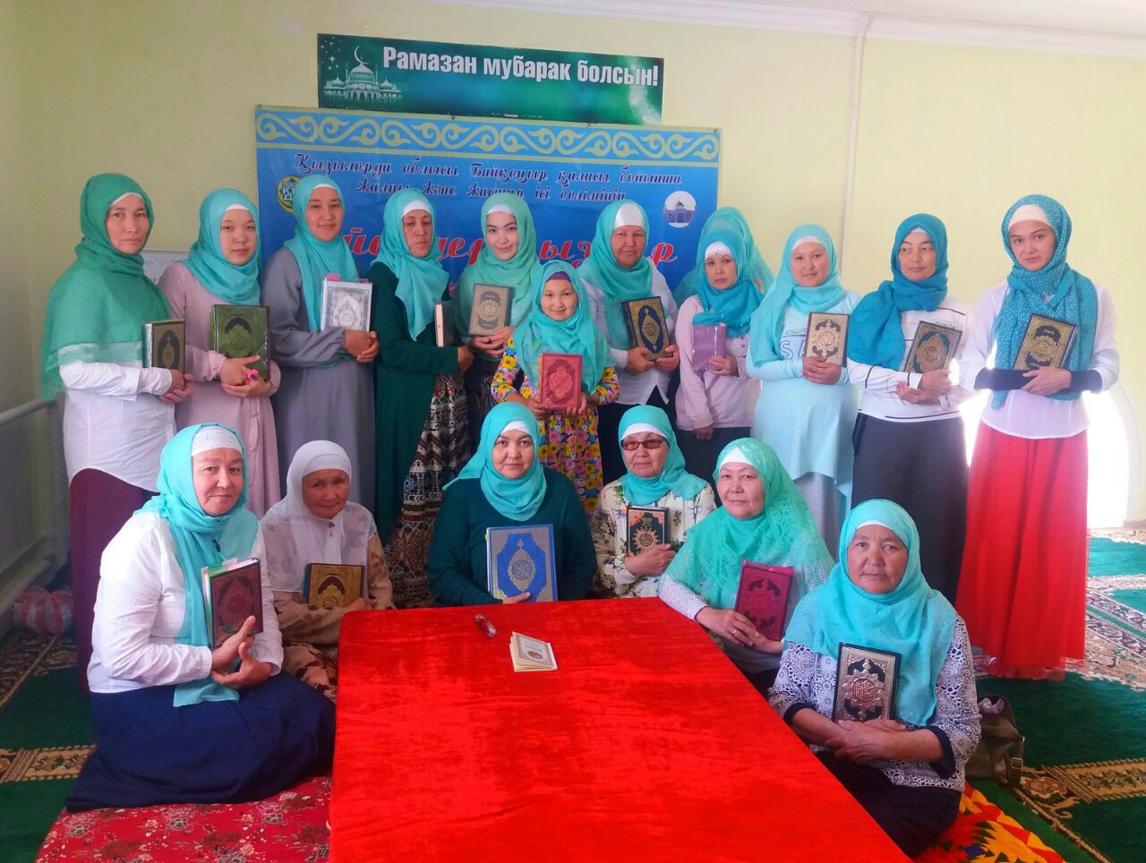 Жағажайдағы секс туралы бейне Транс қыз Киевте кездесуді іздейді