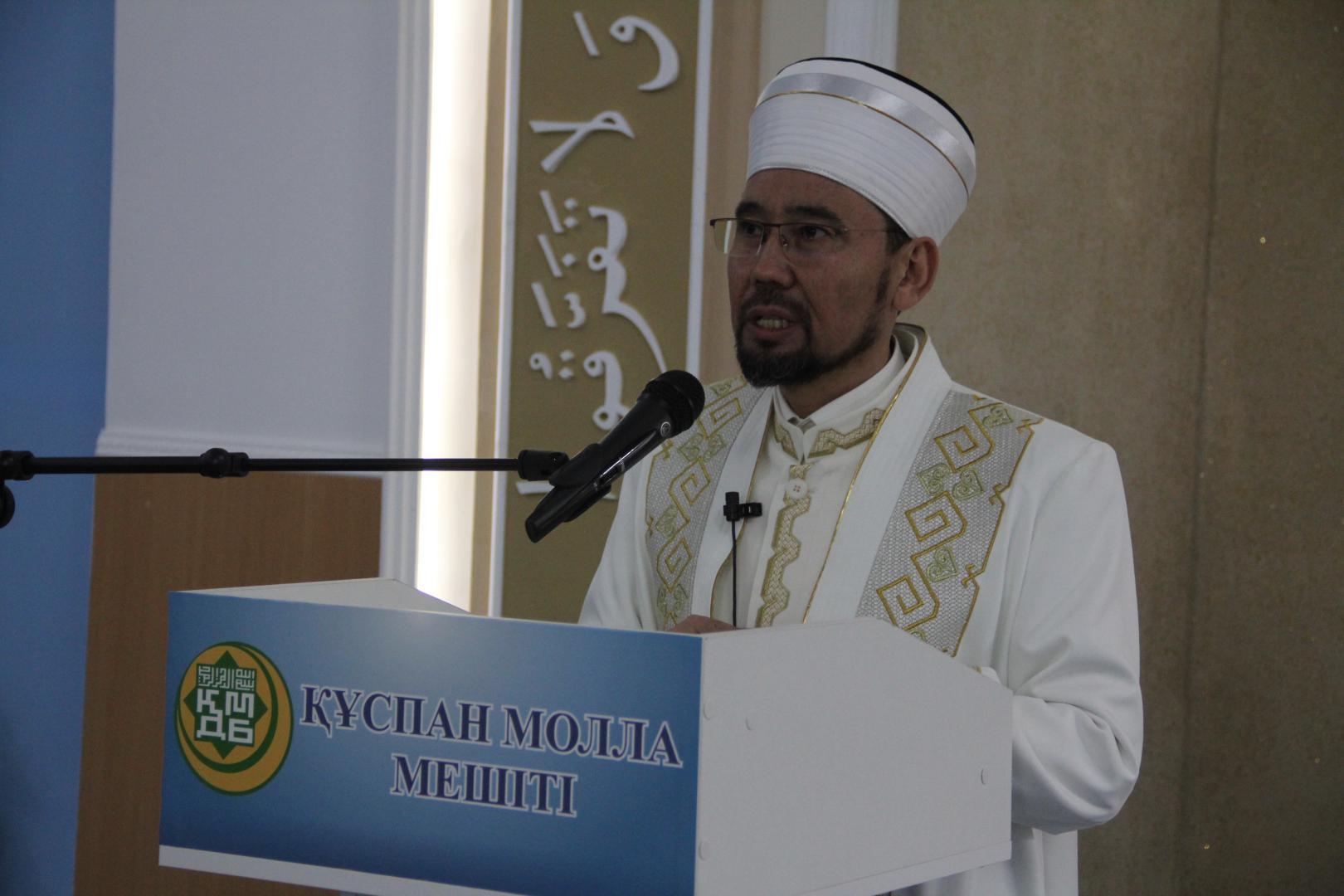 совет муфтиев россии логотип. шакирзянов зулькарнай муфтий духовного управления мусульман омск. центральное духовное управление мусульман россии логотип. сайт духовного управления. цдум.