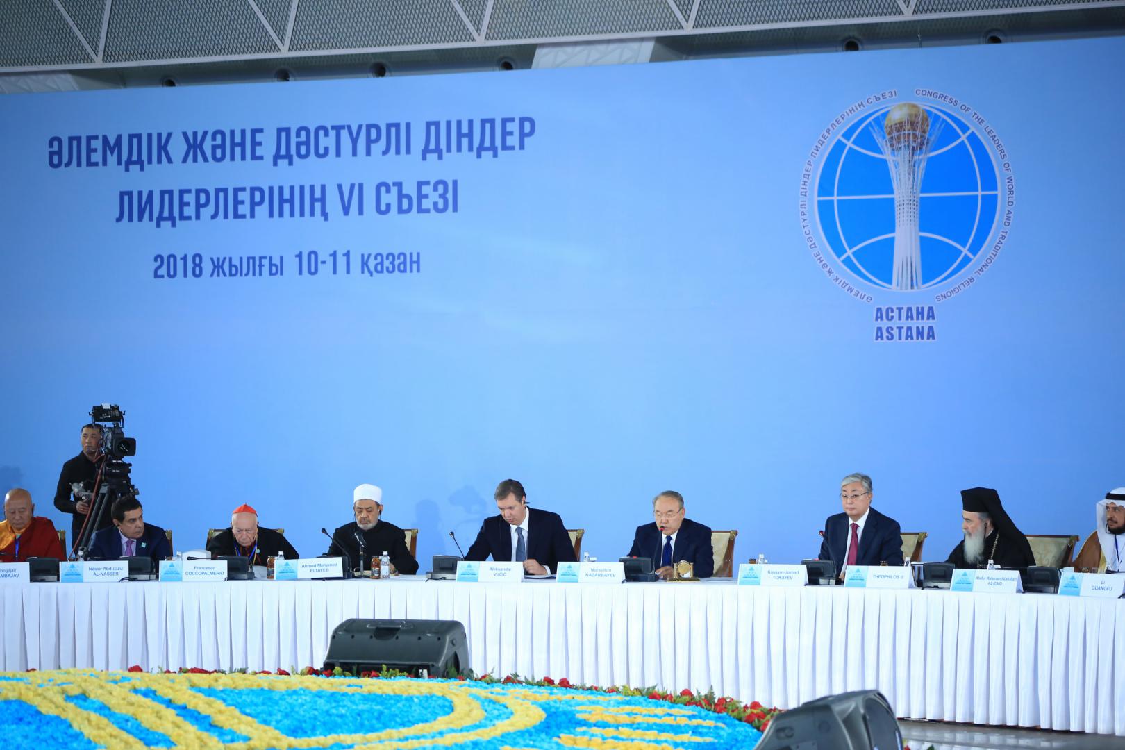 Үлкен әйелдер кеуделерінің онлайн бейнелерін қараңыз Әкеге арналған минет (орыс порно)