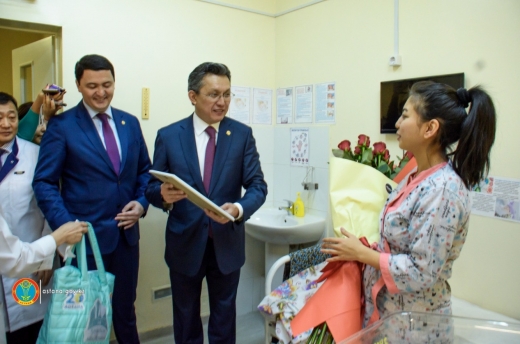 Тұңғыш Президент күнінде Астанада 30-ға жуық сәби дүние есігін ашты