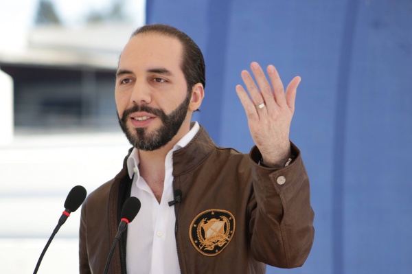 Сын имама стал президентом южно-американской страны