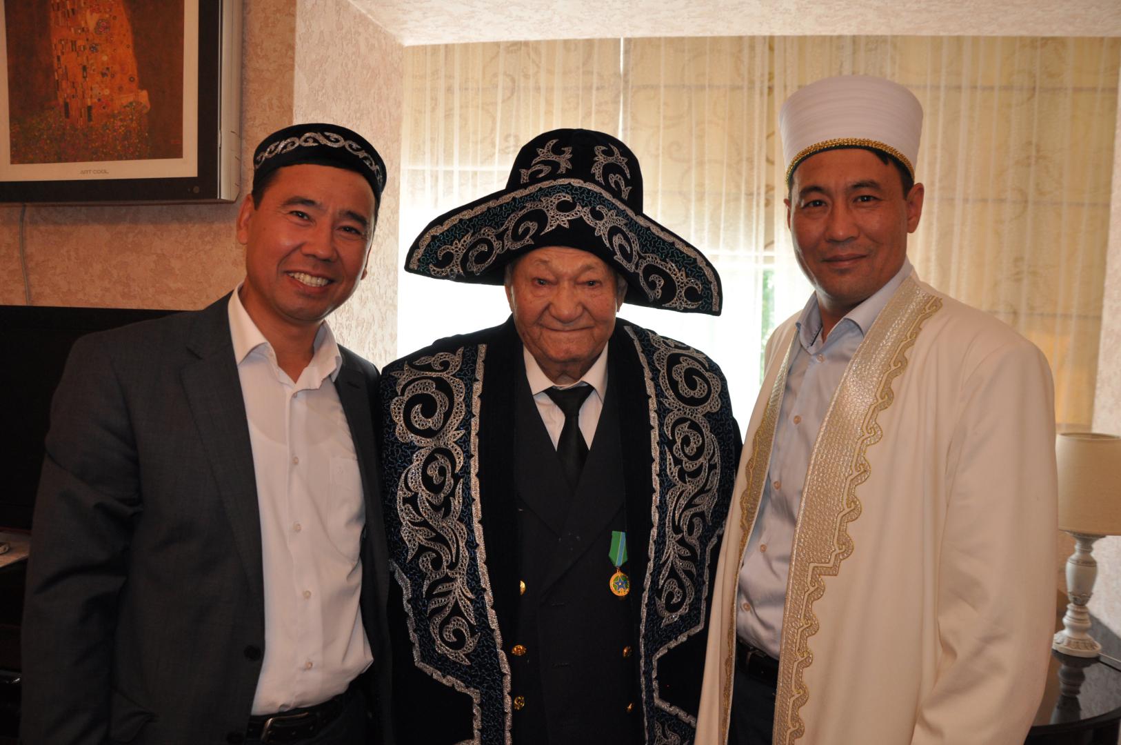 Жасырын орыс порно видео әпкесі мен ағасы