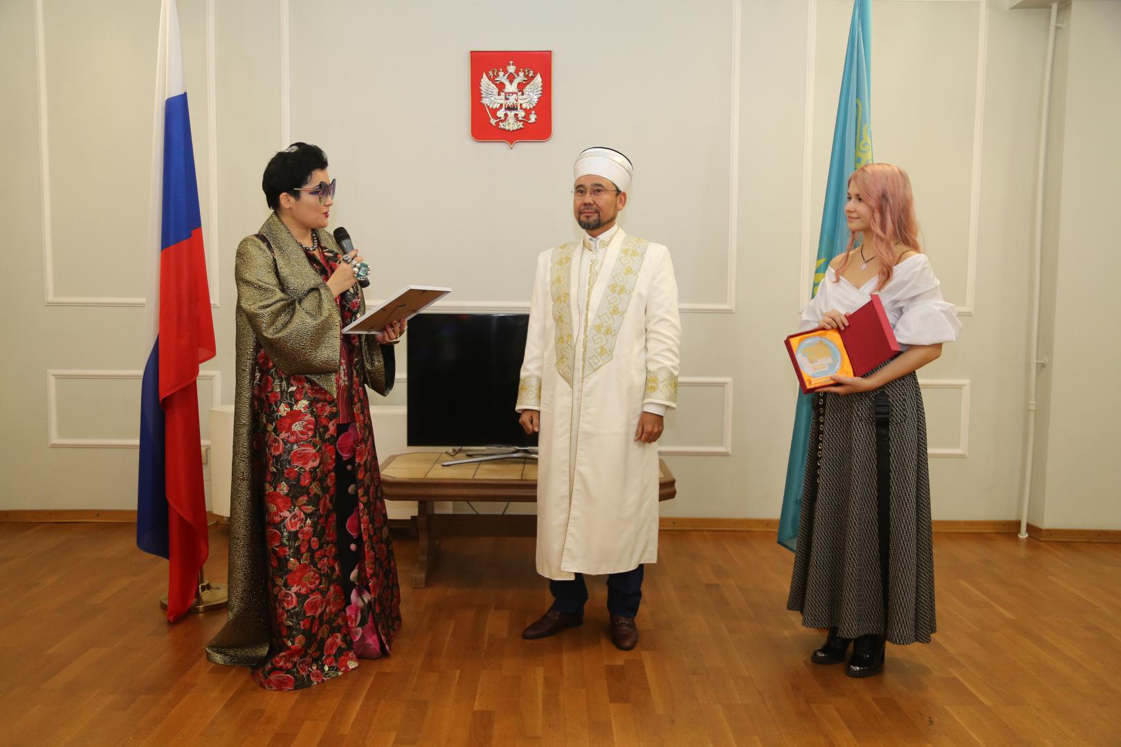 ВЕРХОВНЫЙ МУФТИЙ БЫЛ УДОСТОЕН МЕЖДУНАРОДНОЙ НАГРАДЫ (ФОТО)