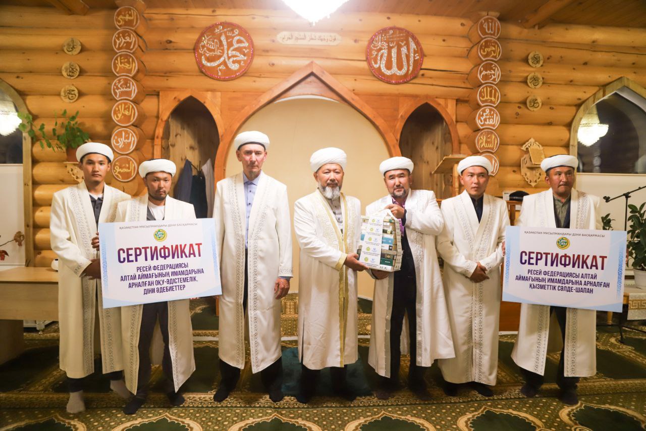 ВЕРХОВНЫЙ МУФТИЙ ВСТРЕТИЛСЯ С ИМАМАМИ АЛТАЯ