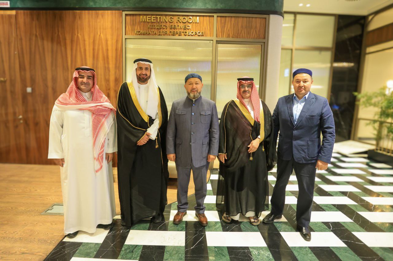 Житомирде қызды порно видеоға алдап кеткен.