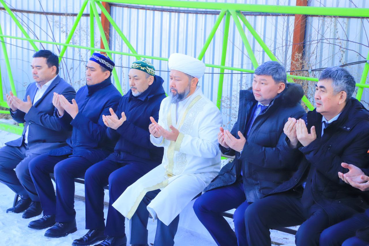 БАС МҮФТИ УНИВЕРСИТЕТ АУЛАСЫНДА ҚҰРБАН ШАЛДЫ (ФОТО) - Қазақстан ...