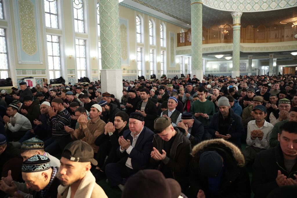 Көкшетауда Ораза айт кең көлемде аталып өтті