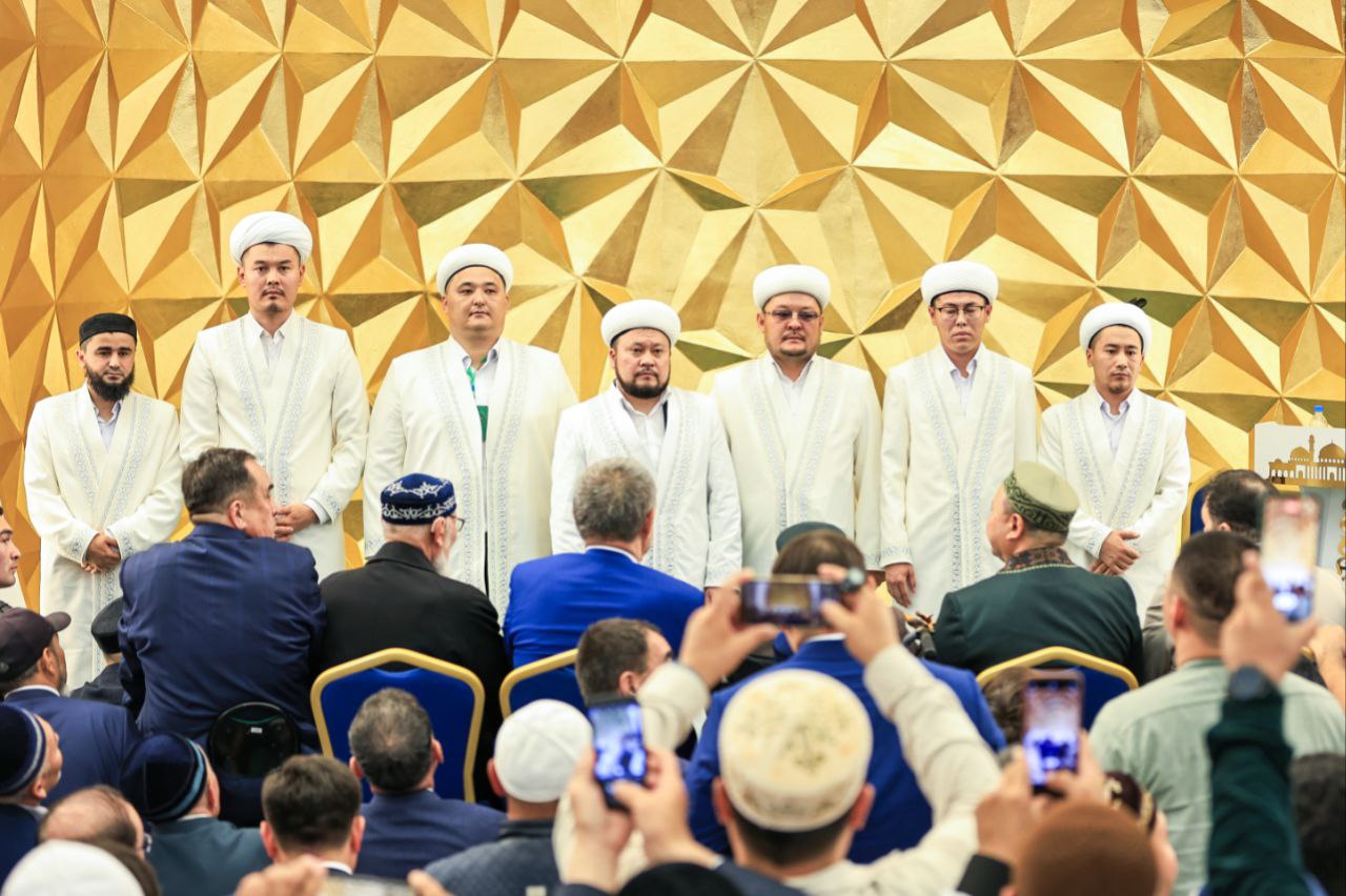 Мен үнемі жыныстық қатынасты қалаймын, адам.