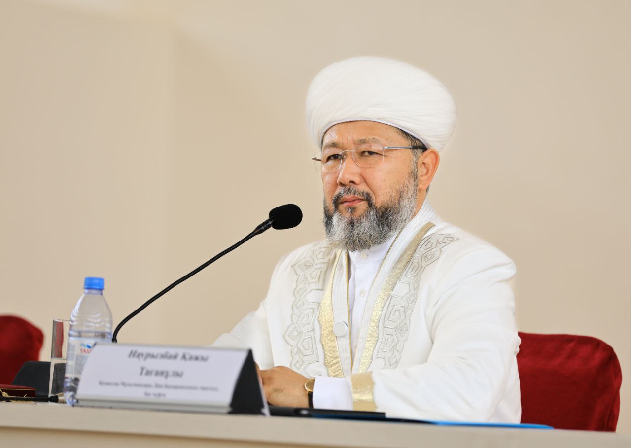 Жезөкшелер жағажайда мастурбация жасайды порно видео