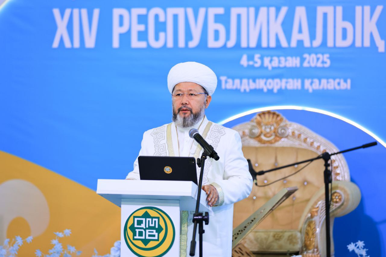ВЕРХОВНЫЙ МУФТИЙ ПРИНЯЛ УЧАСТИЕ В ОТКРЫТИИ РЕСПУБЛИКАНСКОГО КОНКУРСА ЧТЕНИЯ СВЯЩЕННОГО КОРАНА