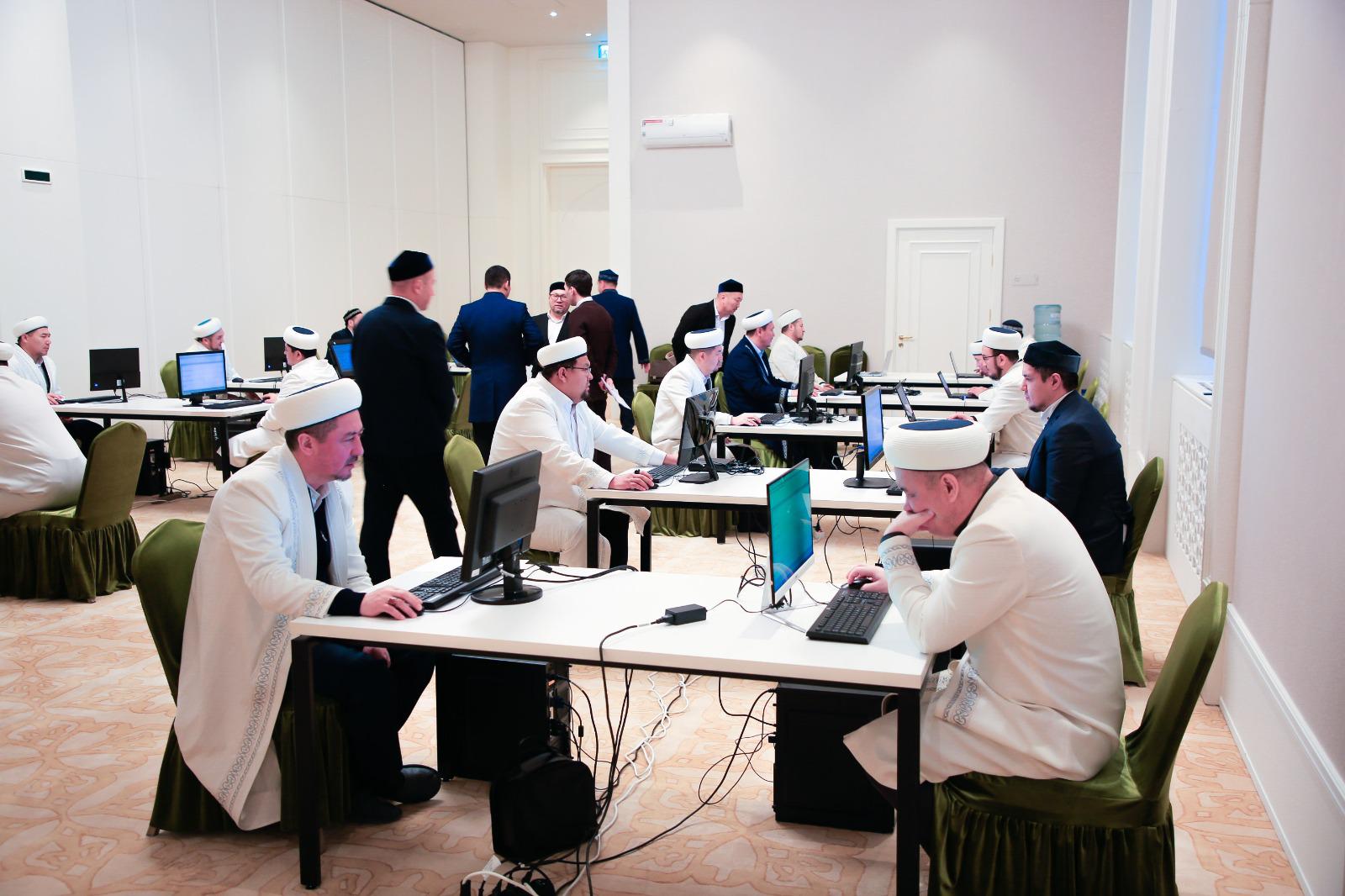 ЖЫЛДЫҚ ЕСЕП – 2025: 348 ДІН ҚЫЗМЕТКЕРІ АТТЕСТАТТАУДАН ӨТТІ